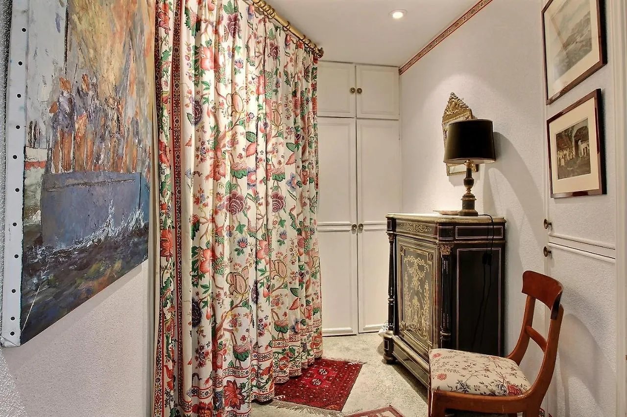 Parisian Home I 390 I 1 Chambre I Odeon Francie
