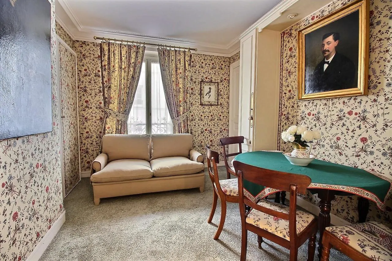 Parisian Home I 390 I 1 Chambre I Odeon France