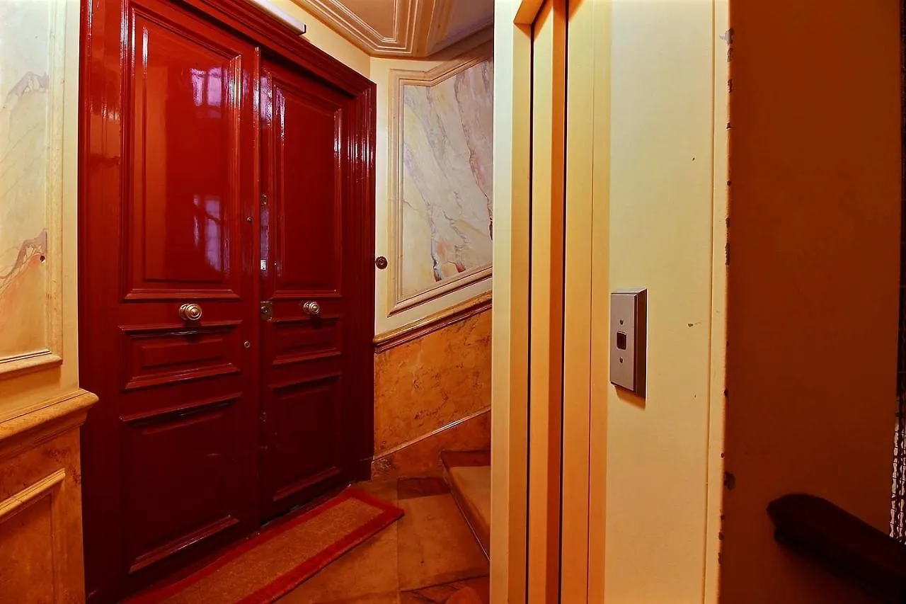 Parisian Home I 390 I 1 Chambre I Odeon 0*, Paris